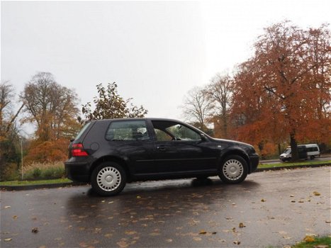 Volkswagen Golf - IV 1.6 2 eig, € 950, = , RIJKLAAR - 1