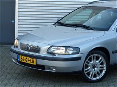 Volvo V70 - 2.4 T Geartronic 200pk Leer Navi