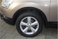 Nissan Qashqai - 1.6 Acenta Panorama-dak I Airco I Sport velgen I Dealer onderhouden I Nwe APK - 1 - Thumbnail