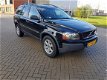 Volvo XC90 - 2.4 D5 /Automaat/leer/Opendak/7persoon/Jong timer/4x4 - 1 - Thumbnail