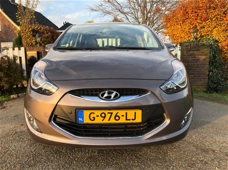 Hyundai ix20 - 1.6 i-Motion Automaat leer Pdc Airco - 1