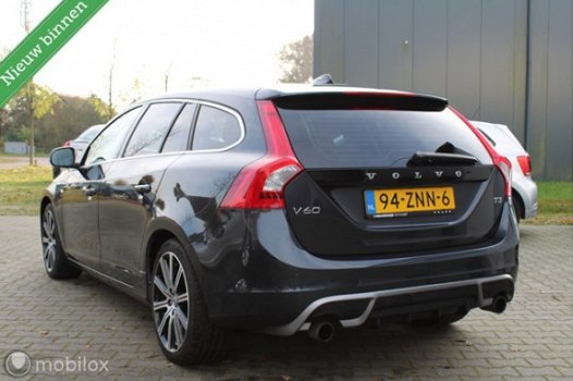 Volvo V60 - 1.6 T3 R-Design Automaat, Navi, Dealer onderhouden - 1