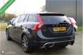 Volvo V60 - 1.6 T3 R-Design Automaat, Navi, Dealer onderhouden - 1 - Thumbnail