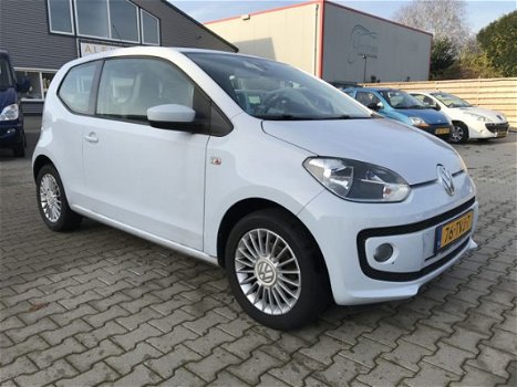 Volkswagen Up! - 1.0 high up - 1