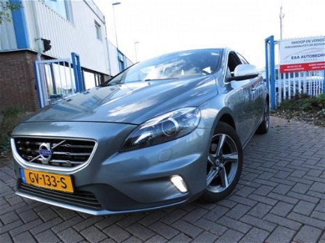 Volvo V40 - 2.0 D2 R-Design Business / LEER / NAVI / NAP / XENON - 1