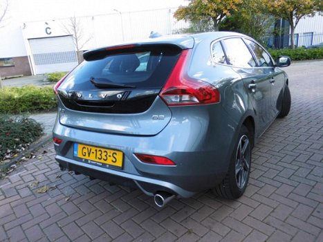 Volvo V40 - 2.0 D2 R-Design Business / LEER / NAVI / NAP / XENON - 1