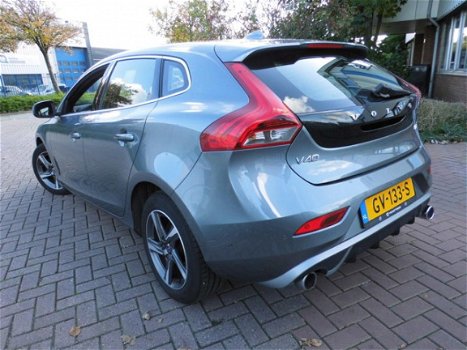 Volvo V40 - 2.0 D2 R-Design Business / LEER / NAVI / NAP / XENON - 1