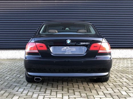 BMW 3-serie Coupé - 320i Corporate Lease Executive / LEDER / NAP / ORG.NL - 1