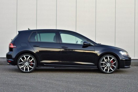 Volkswagen Golf - 2.0 TSI GTI Performance 316 PK | Leder | Xenon - 1