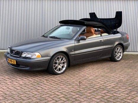 Volvo C70 Convertible - 2.4 T Prestige UNIEK, NAP - 1