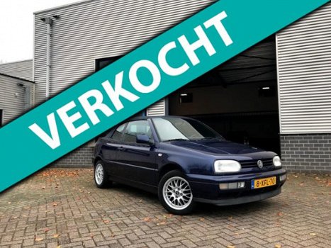 Volkswagen Golf Cabriolet - 2.0 Avantgarde - 1