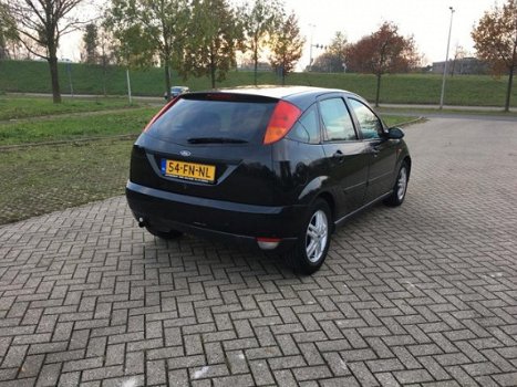 Ford Focus - 1.6-16V Trend AIRCO / NIEUW APK - 1