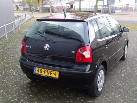 Volkswagen Polo - 1.4-16V Highline APK /AIRCO/STOELVERWARMING - 1