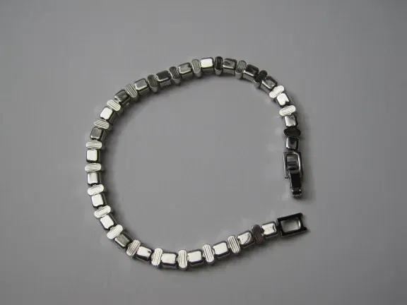 Armband zilverkleurig tennis model met kristal rijnsteentjes 18.2 cm. - Afbeelding 4