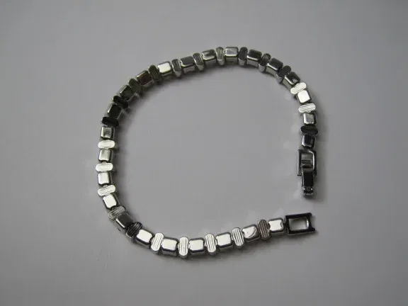 Armband zilverkleurig tennis model met kristal rijnsteentjes 18.2 cm. - Afbeelding 5
