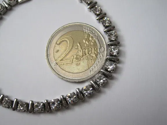 Armband zilverkleurig tennis model met kristal rijnsteentjes 18.2 cm. - Afbeelding 7
