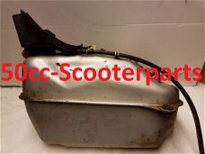 Brandstoftank Suzuki burgman 400 44110-14F10-000 gebruikt