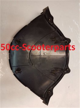 Stuurkap Voorop Suzuki Burgman 400 94421-14F00-Y0J Gebruikt - 1