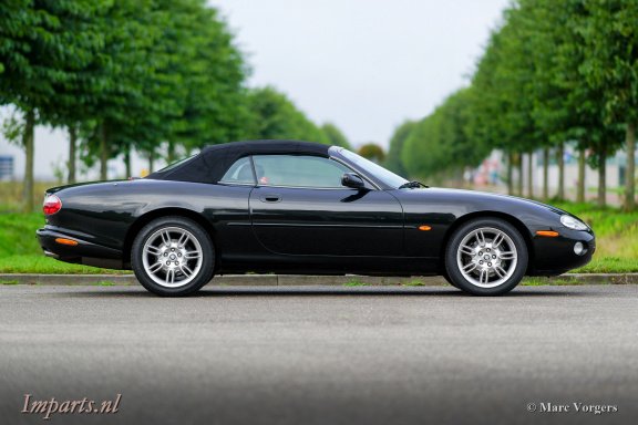 Mooie Jaguar XK8 Cabriolet uit 2001 - Afbeelding 8