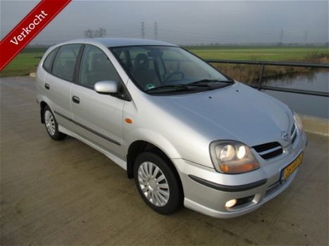 Nissan Almera Tino - 1.8 Luxury, zeer nette auto, airco - 1