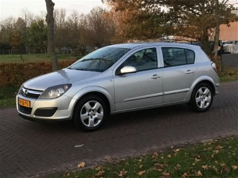 Opel Astra - 1.6 Edition *AIRCO*TREKHAAK*5DEURS - 1