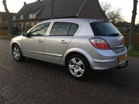 Opel Astra - 1.6 Edition *AIRCO*TREKHAAK*5DEURS - 1