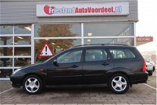 Ford Focus Wagon - 1.6-16V Ghia / Airco / Trekhaak / APK 04-2020