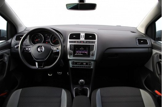 Volkswagen Polo - 1.2 TSI Cross | Parkeersensoren | Climate control | Dealeronderhouden - 1