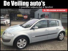 Renault Mégane - 1.6-16V Privilège Luxe