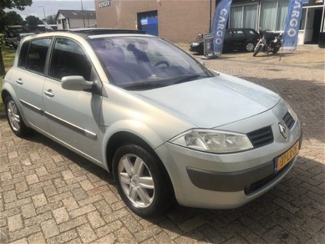 Renault Mégane - 1.6-16V Privilège Luxe - 1