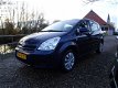 Toyota Verso - 1.6 VVT-i Terra Met Airco + Cruise Nu € 5.975, - 1 - Thumbnail