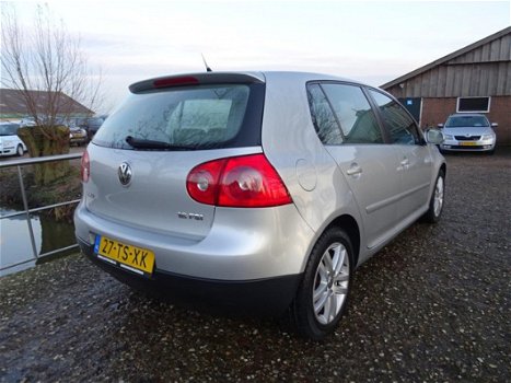 Volkswagen Golf - 1.6 FSI Trendline Business | Airco en 147.000 km (NAP) nu € 5.975, - 1