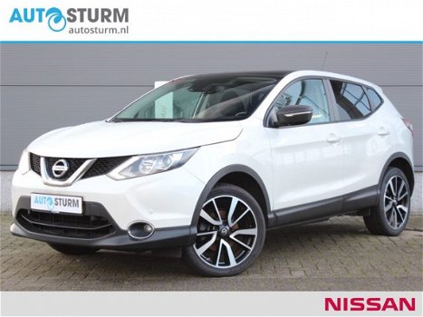 Nissan Qashqai - 1.6 dCi Connect Edition *Trekgewicht 1800kg* | Panoramadak | Trekhaak | 19'' Velgen - 1