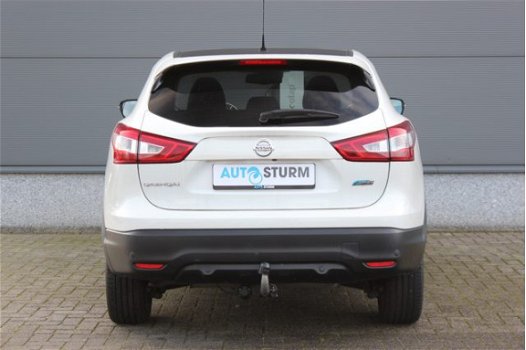 Nissan Qashqai - 1.6 dCi Connect Edition *Trekgewicht 1800kg* | Panoramadak | Trekhaak | 19'' Velgen - 1