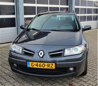 Renault Mégane Grand Tour - 1.6-16V Sélection Business - 1