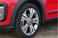 Volkswagen Up! - 1.0 75pk Cross up CLIMA / CRUISE / PDC / A.CAMERA / 16