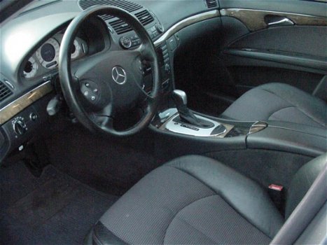 Mercedes-Benz E-klasse - 240 Avantgarde mooiste van nederland - 1