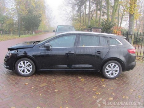 Renault Mégane - 1.3 Energy TCe Limited 140 pk - 1