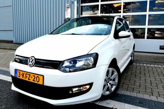 Volkswagen Polo - 1.2 TDI BlueMotion Comfortline 5-D ZWART DAK - 1