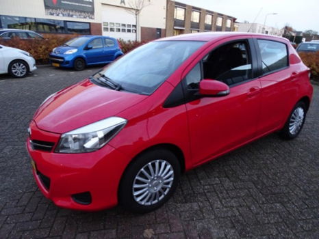 Toyota Yaris - 1.0 VVT-i Aspiration PARKEER CAMERA ACHTER, NAVI - 1