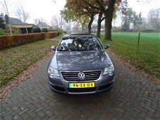 Volkswagen Passat - 2.0 FSI Highline