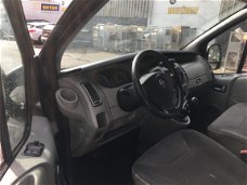 Opel Vivaro - 2.5 CDTI L2H1 DC 2008 Airco Navigatie Elek Ramen Airbag APK 7-10-2020