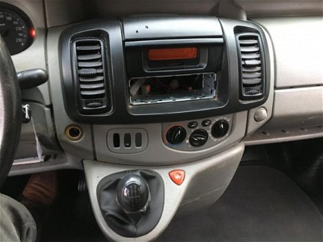 Renault Trafic - 2.5 dCi T29 L1H1 * Airco * cruise Control * 6Bak * 107KW=146PK * APK 4-2020 - 1