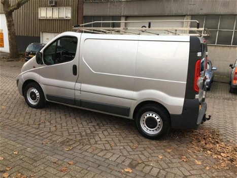 Renault Trafic - 2.5 dCi T29 L1H1 * Airco * cruise Control * 6Bak * 107KW=146PK * APK 4-2020 - 1