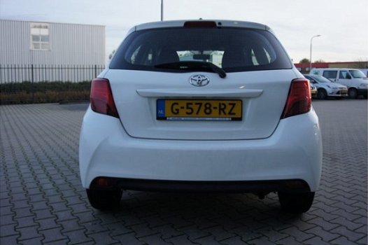 Toyota Yaris - 1.0 VVT-i Now , 5drs, Airco Licht metaal + € 350 - 1