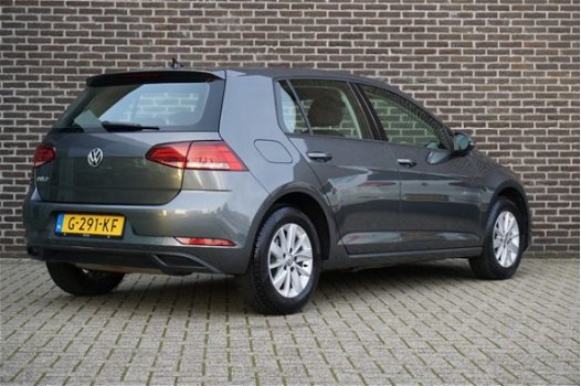 Volkswagen Golf - 1.0 TSI Trendline + Navigatie + Cruise Control - 1