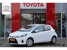 Toyota Yaris - 1.5 Full Hybrid Aspiration *NAVIGATIE / PARKEERCAMERA