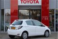 Toyota Yaris - 1.5 Full Hybrid Aspiration *NAVIGATIE / PARKEERCAMERA - 1 - Thumbnail