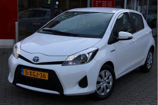 Toyota Yaris - 1.5 Full Hybrid Aspiration *NAVIGATIE / PARKEERCAMERA - 1