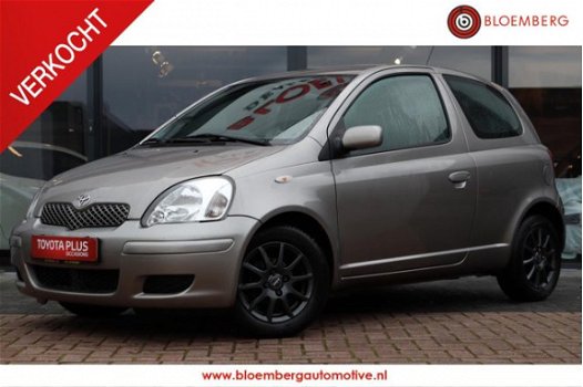 Toyota Yaris - 1.3 VVT-i Sol All season banden - 1